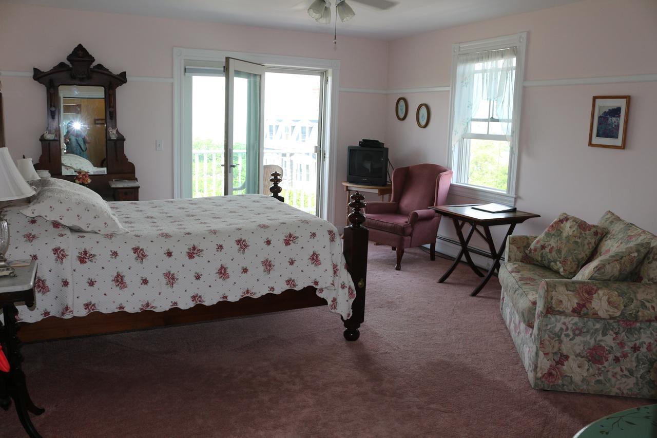 Payne'S Harbor View Inn ニュー・ショアハム エクステリア 写真