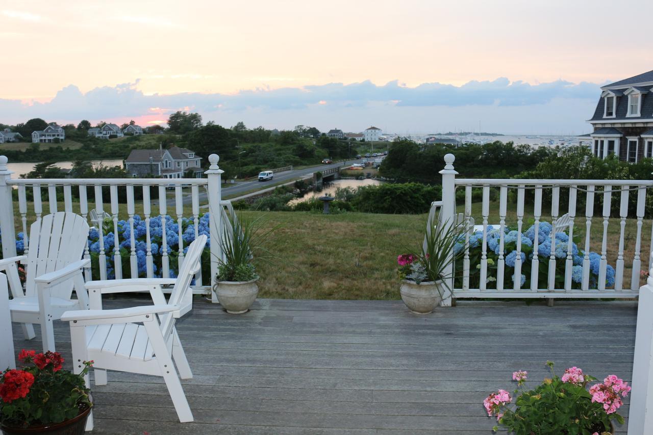 Payne'S Harbor View Inn ニュー・ショアハム エクステリア 写真