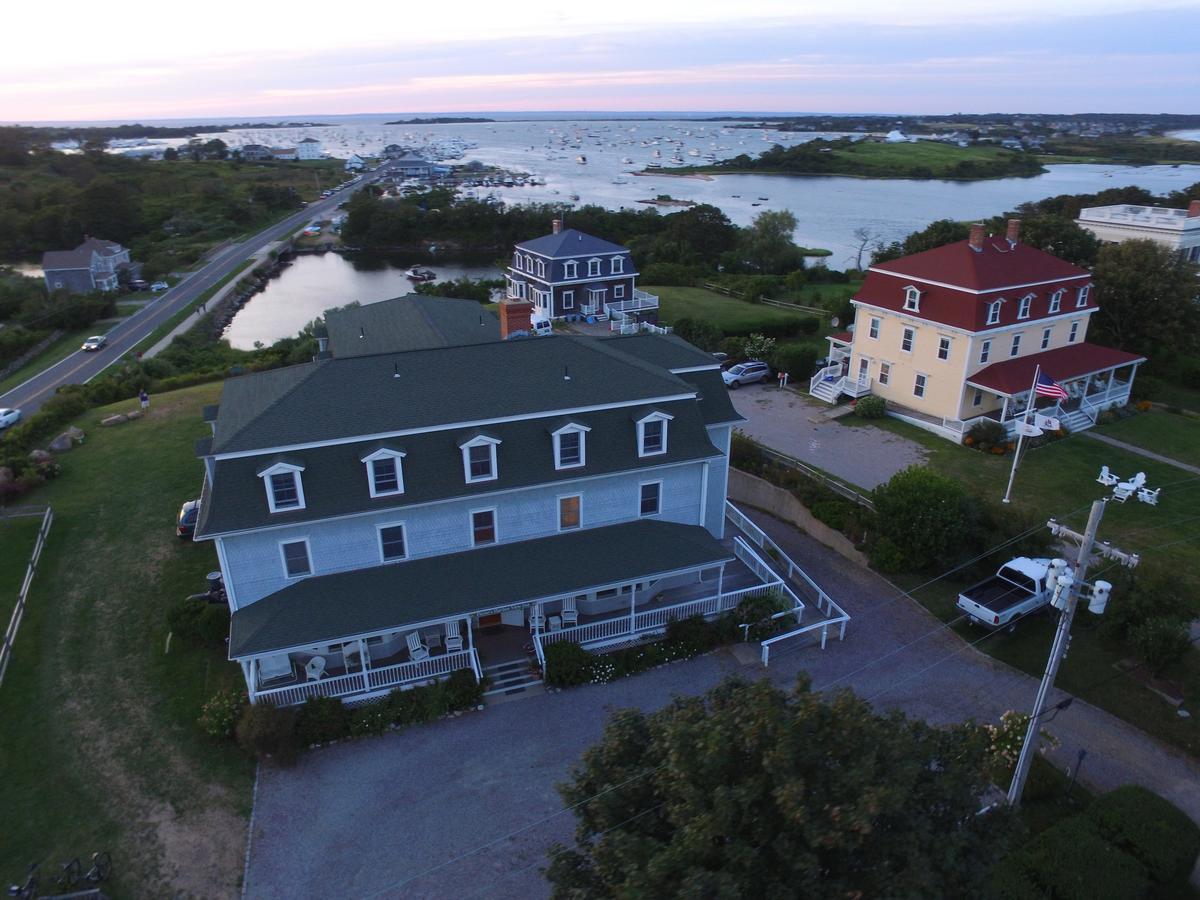 Payne'S Harbor View Inn ニュー・ショアハム エクステリア 写真