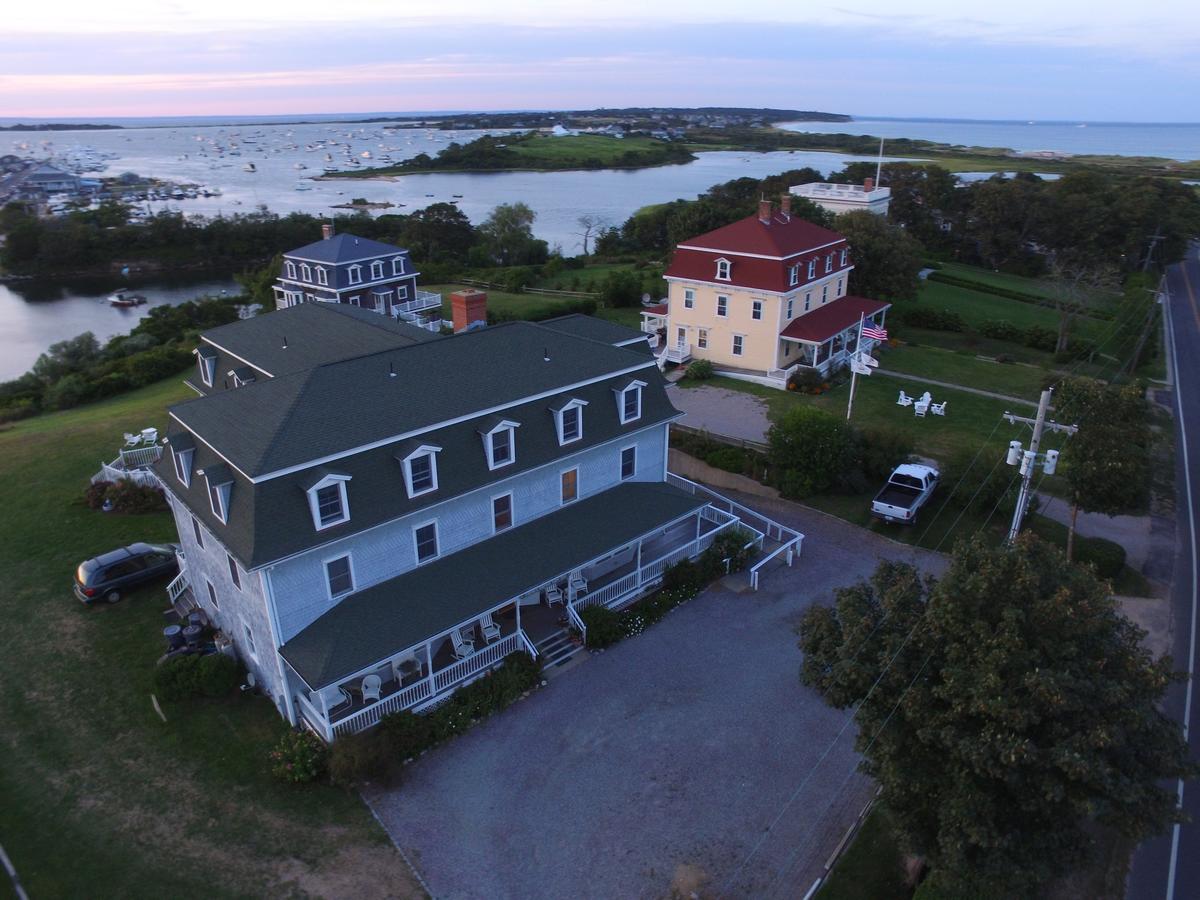 Payne'S Harbor View Inn ニュー・ショアハム エクステリア 写真