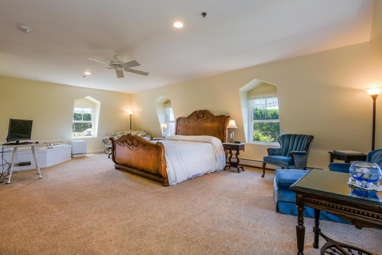 Payne'S Harbor View Inn ニュー・ショアハム エクステリア 写真